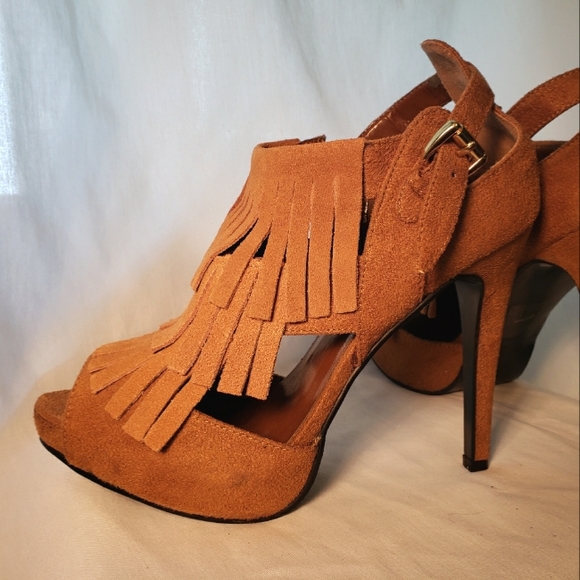 N.Y.L.A “Fancy” Suede Leather, Fringe Platform, 5 Inch Stiletto Heels - Picture 3 of 10